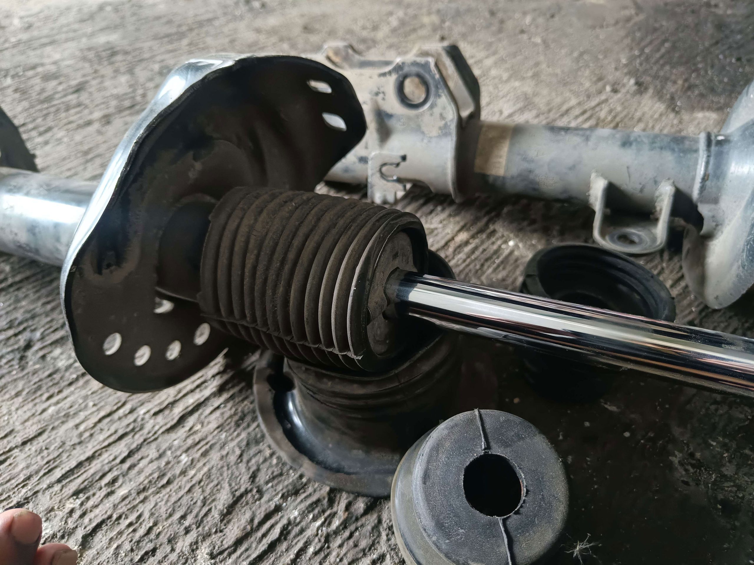 Attachment for Komponen Kecil Ini Jadi Penyebab Sokbreker Mobil Mudah Bocor