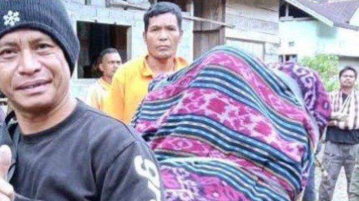JENAZAH-DIANGKUT-MOTOR-David-Deka-dalam-video-viral-saat-membonceng-jenazah-Aril.jpg